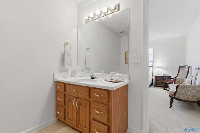 62 Clyde Circle, Guntersville, AL 35976