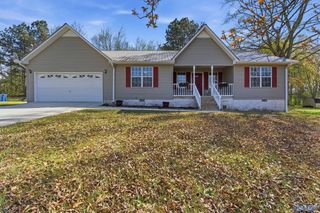 62 Clyde Circle, Guntersville, AL 35976