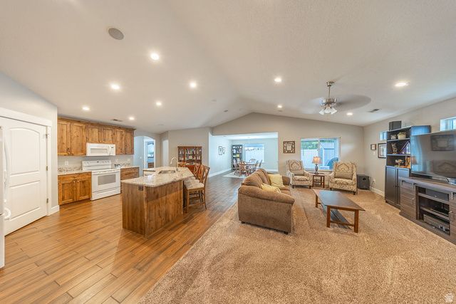 1693 N 690 W, West Bountiful, UT 84087