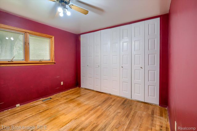 418 Windmill Point Drive, Flushing, MI 48433