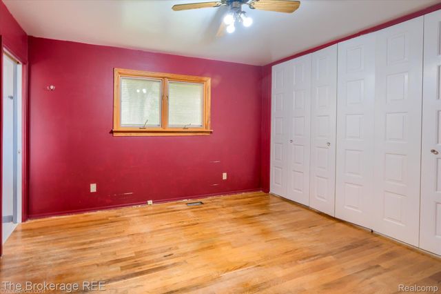 418 Windmill Point Drive, Flushing, MI 48433