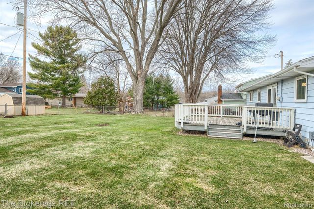 418 Windmill Point Drive, Flushing, MI 48433