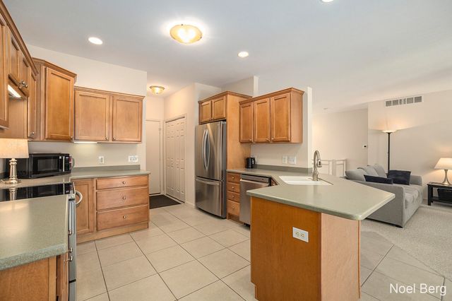 5633 Copper Sands Run, Fruitport, MI 49415