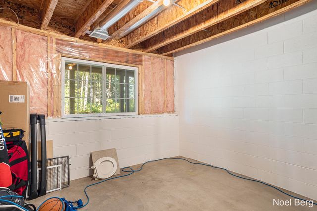 5633 Copper Sands Run, Fruitport, MI 49415