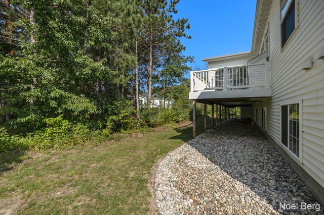 5633 Copper Sands Run, Fruitport, MI 49415