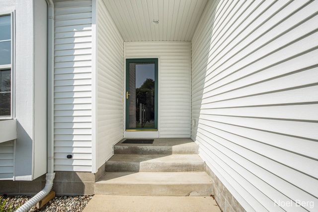 5633 Copper Sands Run, Fruitport, MI 49415