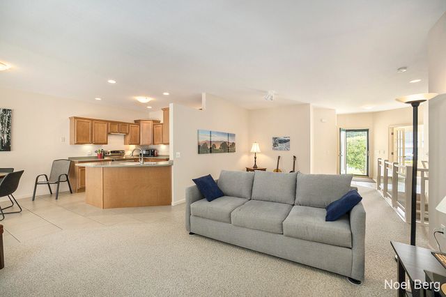 5633 Copper Sands Run, Fruitport, MI 49415