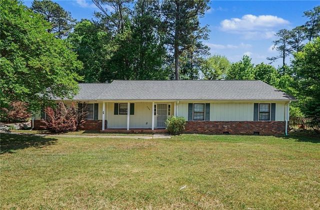 2346 Eastgate Drive, Snellville, GA 30078