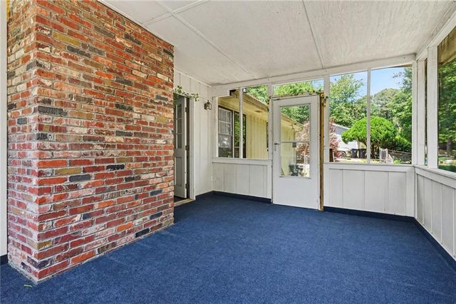 2346 Eastgate Drive, Snellville, GA 30078