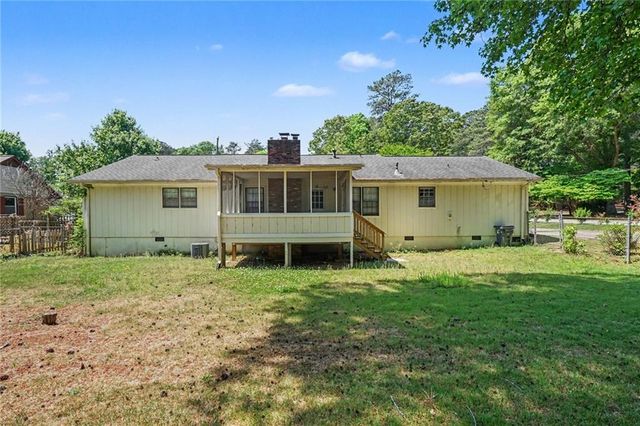 2346 Eastgate Drive, Snellville, GA 30078