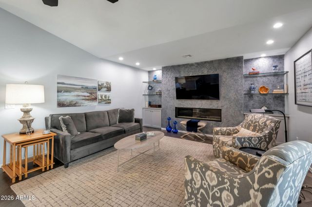 14660 W MULBERRY Drive, Goodyear, AZ 85395