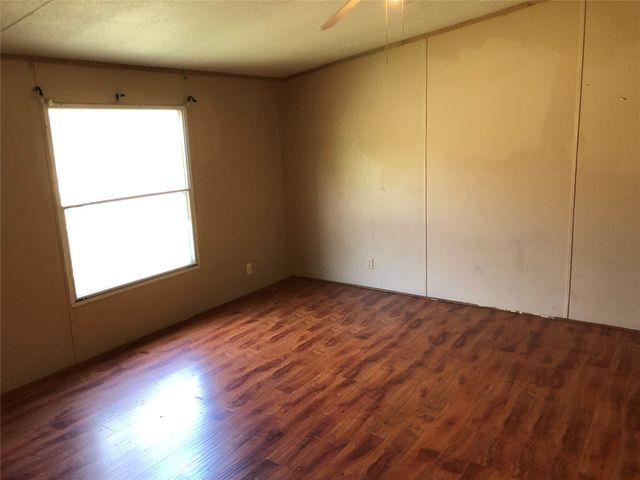 104 Kailyn Lane, Weatherford, TX 76085