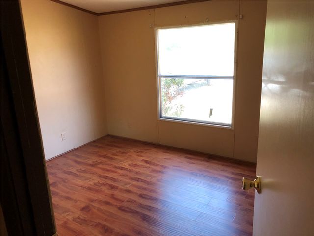 104 Kailyn Lane, Weatherford, TX 76085