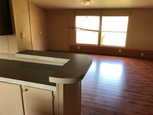 104 Kailyn Lane, Weatherford, TX 76085