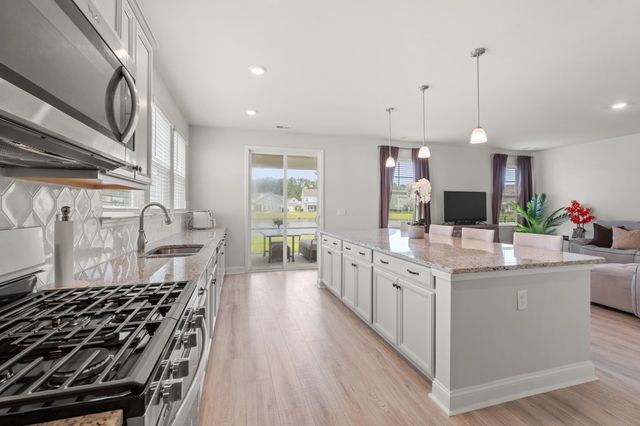710 Mustang Ranch Dr., Myrtle Beach, SC 29588