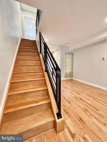 1324 N NEWKIRK ST, Philadelphia, PA 19121