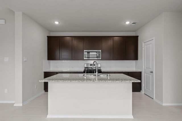 31981 Retama Ranch Lane, Spring, TX 77386