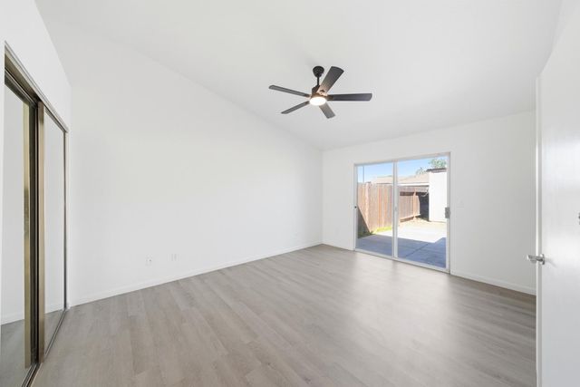 8013 Healy Ct, Sacramento, CA 95828