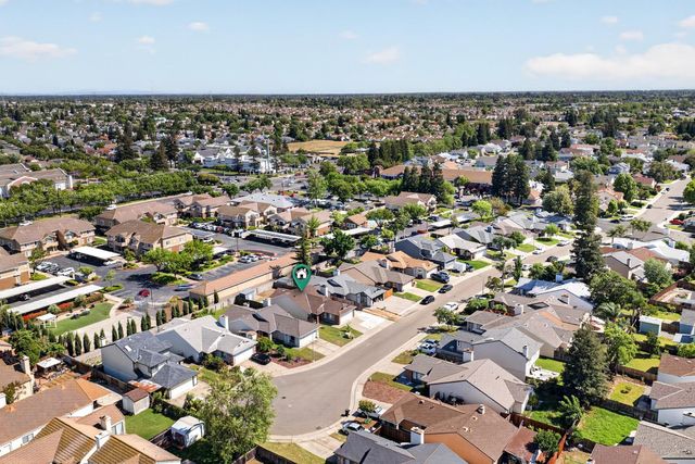 8013 Healy Ct, Sacramento, CA 95828