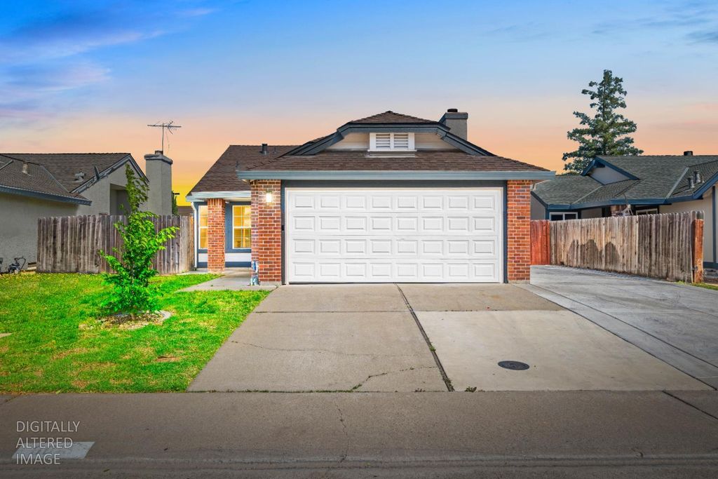 8013 Healy Ct, Sacramento, CA 95828