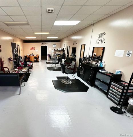 918 DIX Road, Lincoln Park, MI 48146