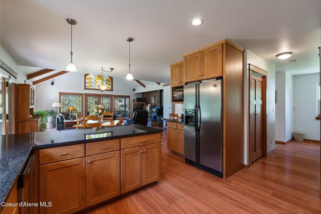 1196 Gold Creek RD, Sandpoint, ID 83864