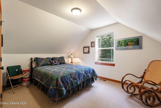 1196 Gold Creek RD, Sandpoint, ID 83864