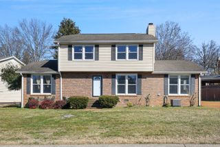 6917 Stone Creek Rd, Nashville, TN 37221