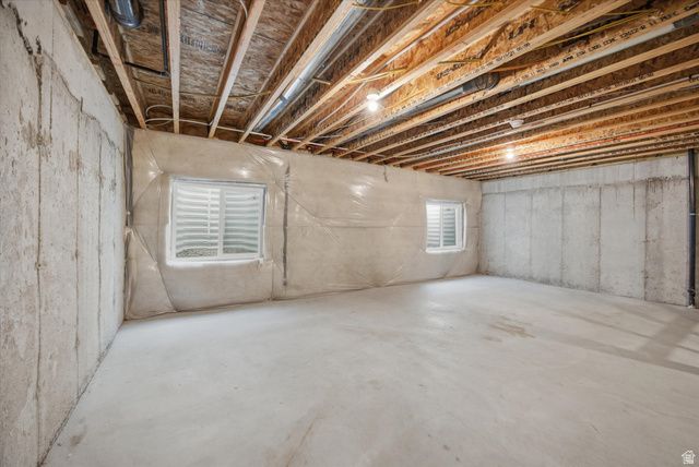 15085 S WILD HORSE WAY, Bluffdale, UT 84065