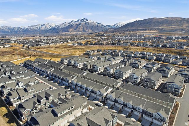 15085 S WILD HORSE WAY, Bluffdale, UT 84065