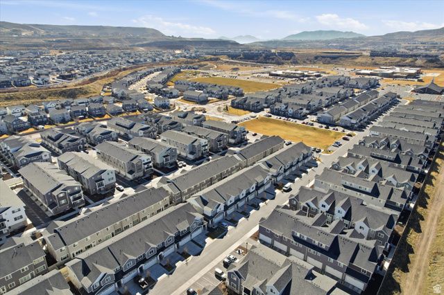 15085 S WILD HORSE WAY, Bluffdale, UT 84065