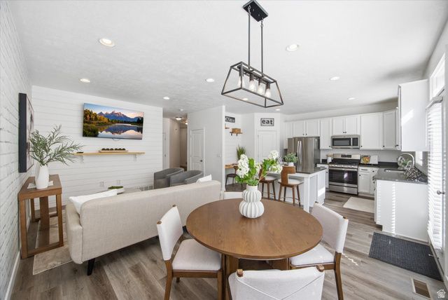 15085 S WILD HORSE WAY, Bluffdale, UT 84065