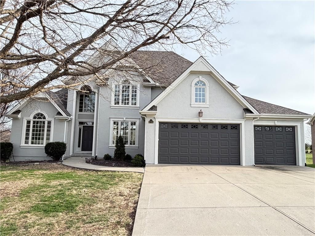 6205 NW 101st Street, Kansas City, MO 64154