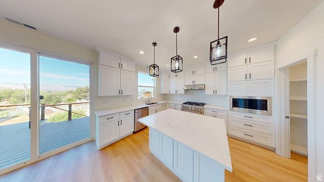 10718 S 580 E, Sandy, UT 84070