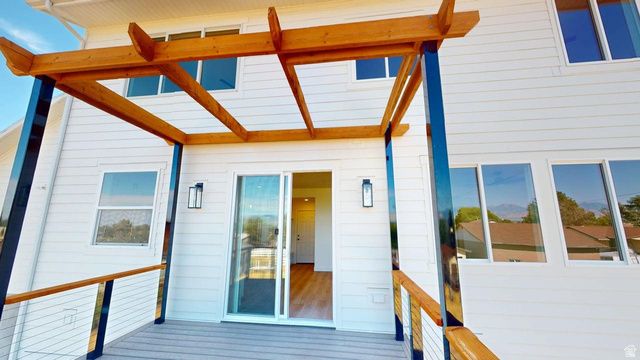 10718 S 580 E, Sandy, UT 84070