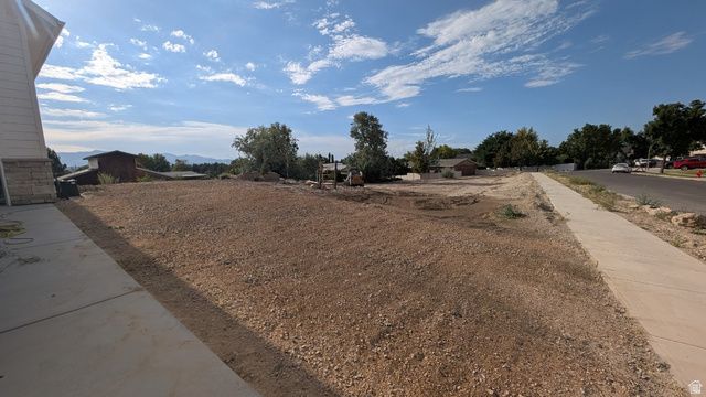 10718 S 580 E, Sandy, UT 84070