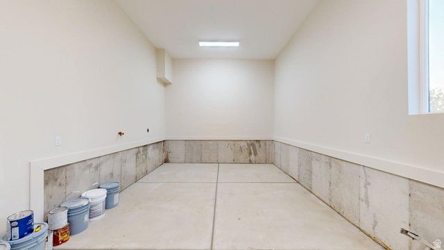 10718 S 580 E, Sandy, UT 84070