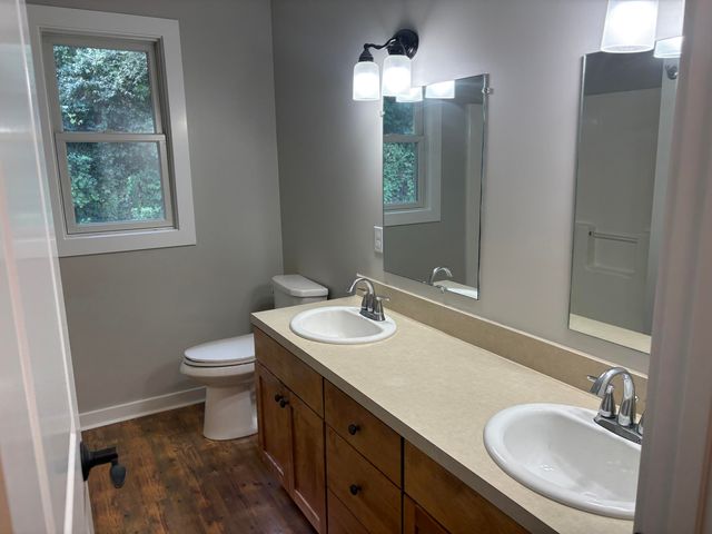 4160 Knapp Valley Drive NE, Grand Rapids, MI 49525