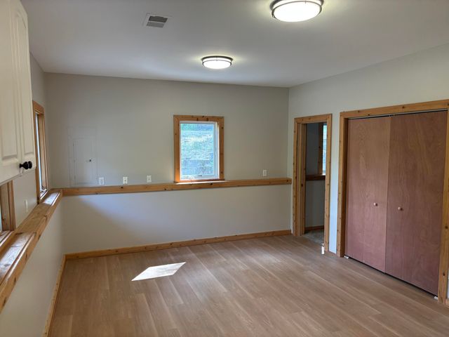 4160 Knapp Valley Drive NE, Grand Rapids, MI 49525