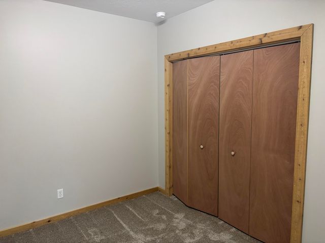 4160 Knapp Valley Drive NE, Grand Rapids, MI 49525