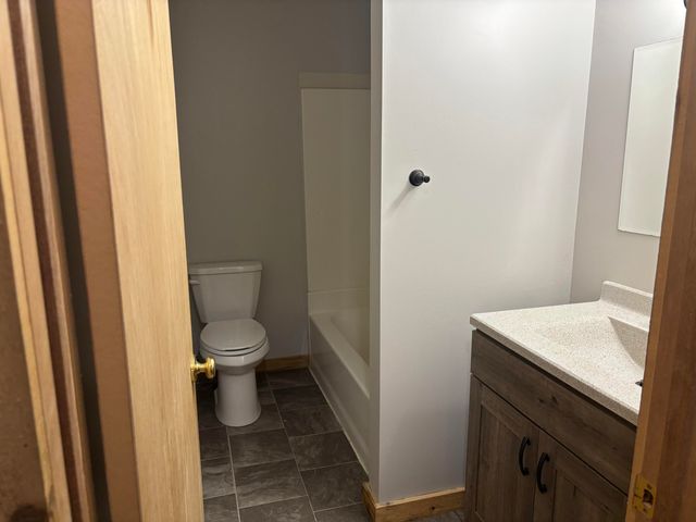 4160 Knapp Valley Drive NE, Grand Rapids, MI 49525