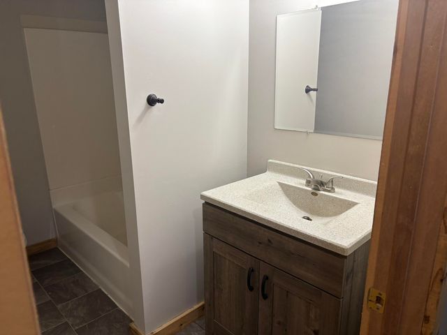4160 Knapp Valley Drive NE, Grand Rapids, MI 49525