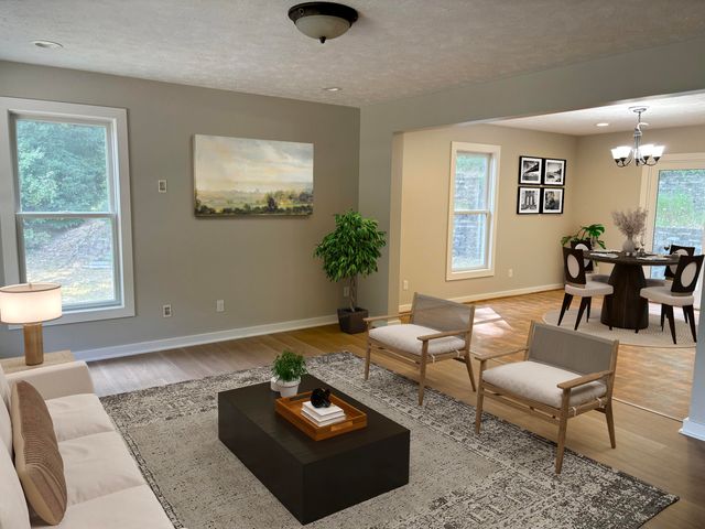 4160 Knapp Valley Drive NE, Grand Rapids, MI 49525