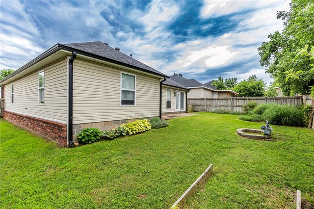 2955 Orchard Street, Springdale, AR 72764