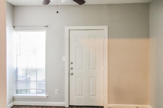 3011 Main Street 3015, Dickinson, TX 77539