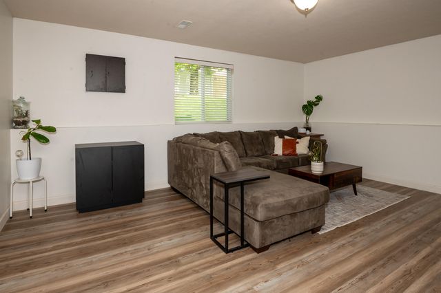 10121 Castle Creek Circle 45, Galesburg, MI 49053