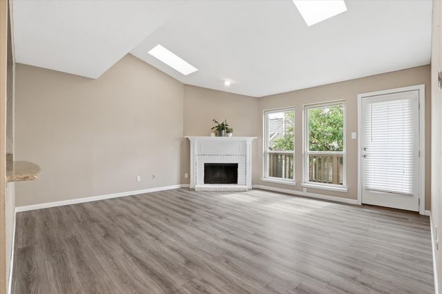 5616 Preston Oaks Road 404, Dallas, TX 75254