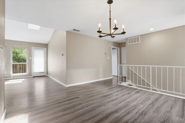 5616 Preston Oaks Road 404, Dallas, TX 75254