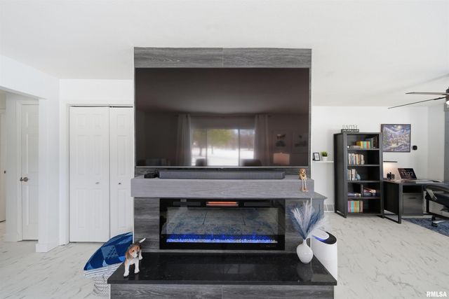 16103 E BLACKFOOT Drive, Cuba, IL 61427