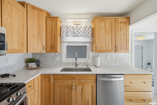 16103 E BLACKFOOT Drive, Cuba, IL 61427